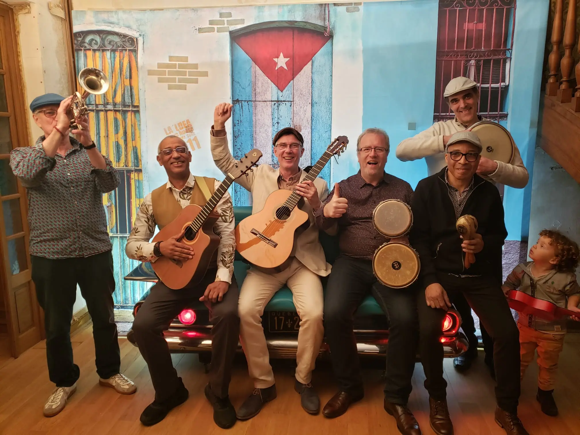 Barrio Luna Décor Cubain